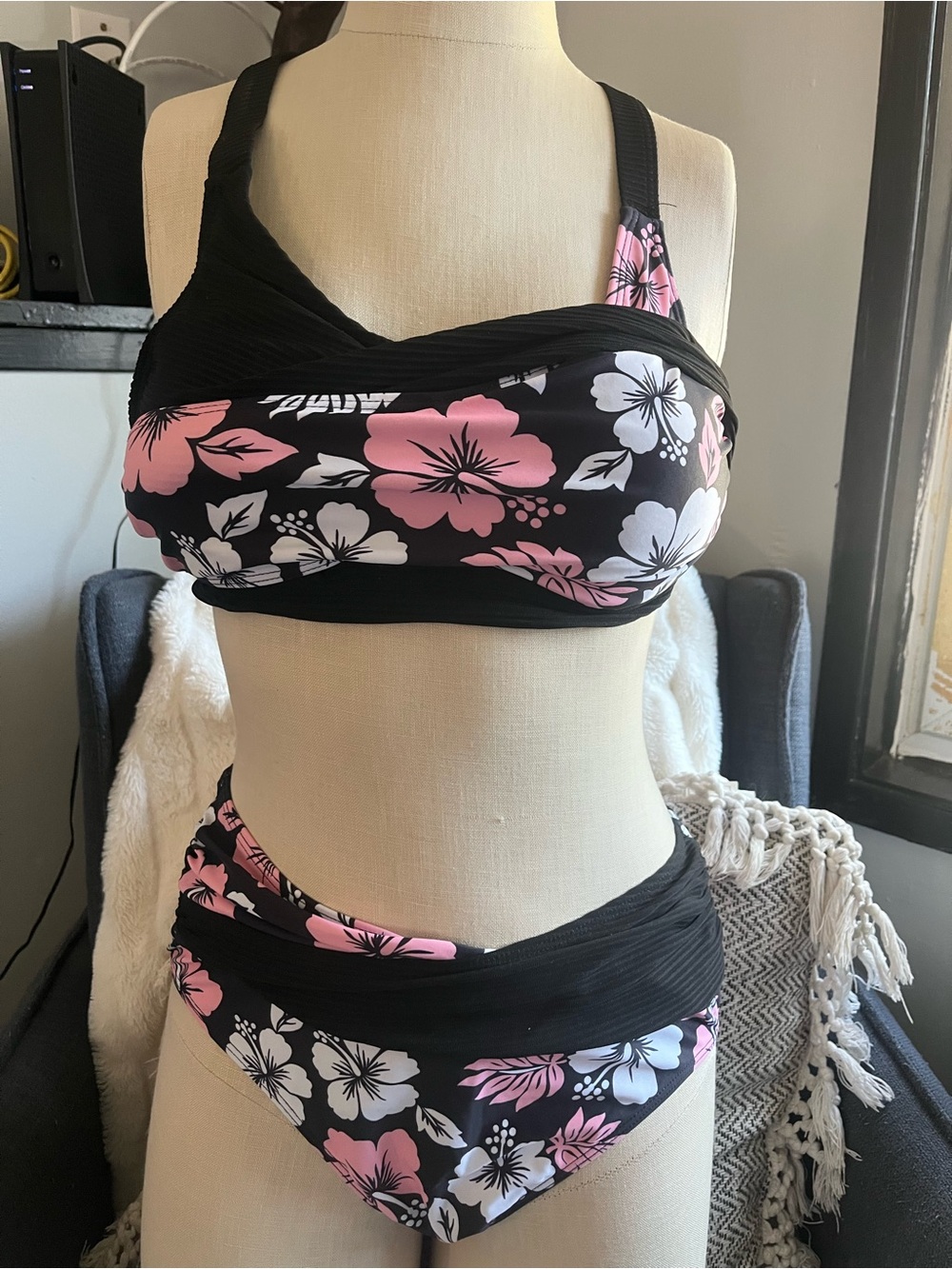 3 sets .Floral Halter Bikini Set in Black and Pink